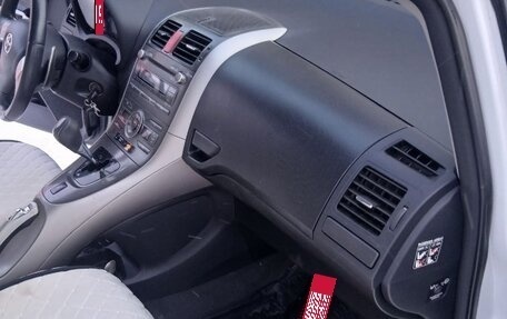 Toyota Auris II, 2008 год, 600 000 рублей, 9 фотография