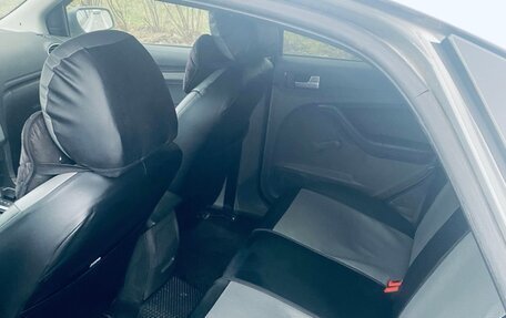 Ford Focus II рестайлинг, 2005 год, 400 000 рублей, 8 фотография