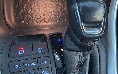 Toyota RAV4, 2021 год, 3 500 000 рублей, 7 фотография