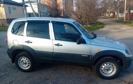 Chevrolet Niva I рестайлинг, 2009 год, 475 000 рублей, 4 фотография