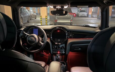 MINI Hatch, 2021 год, 4 090 000 рублей, 8 фотография