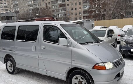 Toyota HiAce, 2004 год, 695 000 рублей, 6 фотография