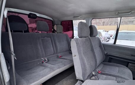 Toyota HiAce, 2004 год, 695 000 рублей, 20 фотография