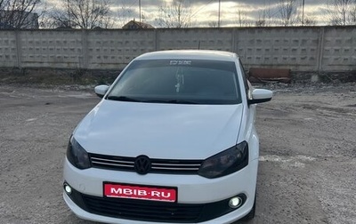 Volkswagen Polo VI (EU Market), 2014 год, 900 000 рублей, 1 фотография