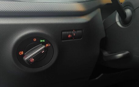 Volkswagen Polo VI (EU Market), 2021 год, 13 фотография