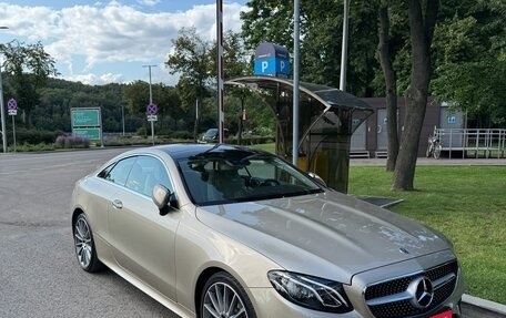 Mercedes-Benz E-Класс, 2019 год, 4 800 000 рублей, 1 фотография