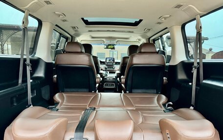 Hyundai Grand Starex Grand Starex I рестайлинг 2, 2019 год, 3 850 000 рублей, 24 фотография