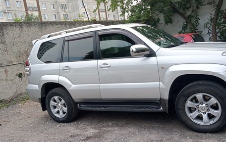 Toyota Land Cruiser Prado 120 рестайлинг, 2004 год, 1 450 000 рублей, 2 фотография