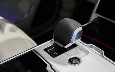 Land Rover Range Rover IV рестайлинг, 2025 год, 24 200 000 рублей, 20 фотография