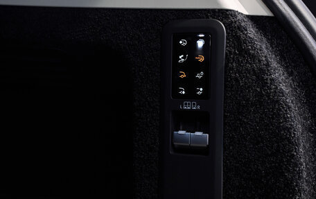 Land Rover Range Rover IV рестайлинг, 2025 год, 24 200 000 рублей, 30 фотография