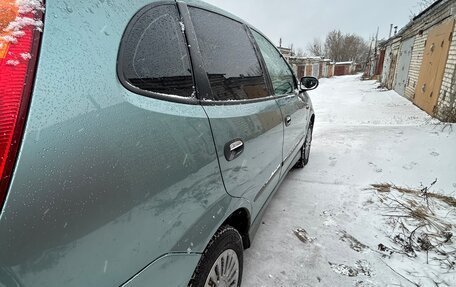 Nissan Almera Tino i, 2001 год, 310 000 рублей, 4 фотография