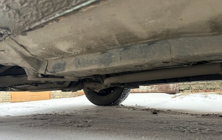 Nissan Almera Tino i, 2001 год, 310 000 рублей, 17 фотография