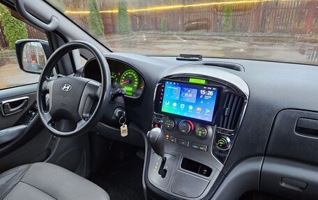 Hyundai Grand Starex Grand Starex I рестайлинг 2, 2009 год, 830 000 рублей, 8 фотография