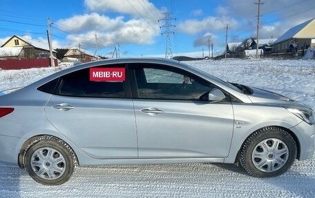 Hyundai Solaris II рестайлинг, 2014 год, 900 000 рублей, 3 фотография