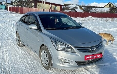 Hyundai Solaris II рестайлинг, 2014 год, 900 000 рублей, 2 фотография