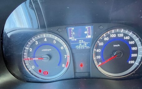 Hyundai Solaris II рестайлинг, 2014 год, 900 000 рублей, 10 фотография