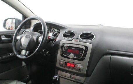 Ford Focus II рестайлинг, 2010 год, 520 000 рублей, 12 фотография