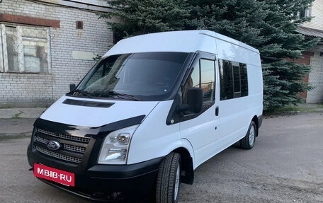 Ford Tourneo Custom I рестайлинг, 2013 год, 2 250 000 рублей, 2 фотография