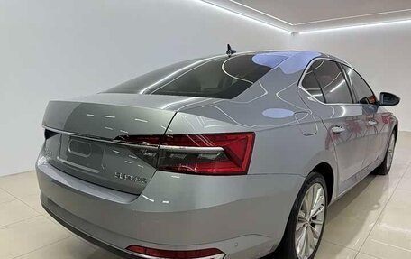 Skoda Superb III рестайлинг, 2021 год, 2 280 000 рублей, 5 фотография