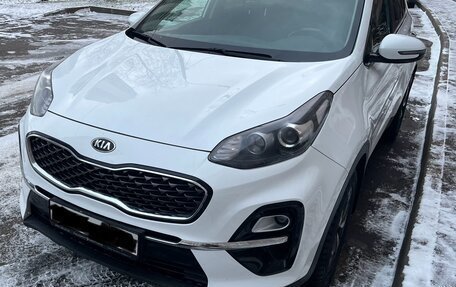 KIA Sportage IV рестайлинг, 2018 год, 1 850 000 рублей, 1 фотография