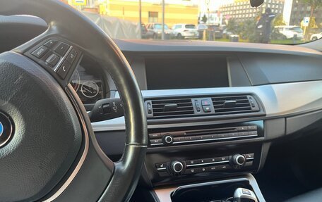 BMW 5 серия, 2011 год, 1 820 000 рублей, 8 фотография