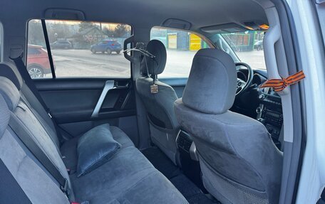 Toyota Land Cruiser Prado 150 рестайлинг 2, 2010 год, 2 675 000 рублей, 6 фотография