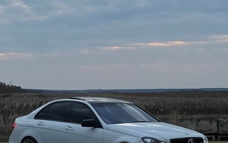 Mercedes-Benz C-Класс, 2012 год, 1 400 000 рублей, 4 фотография