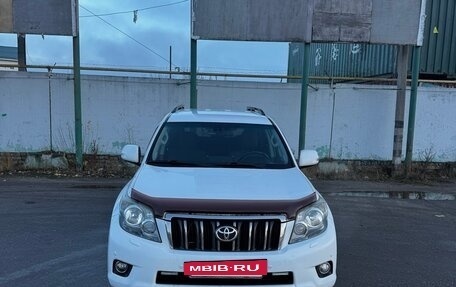 Toyota Land Cruiser Prado 150 рестайлинг 2, 2010 год, 2 675 000 рублей, 2 фотография