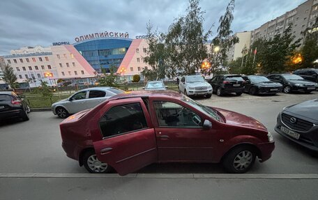 Renault Logan I, 2010 год, 300 000 рублей, 3 фотография
