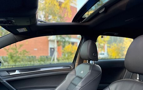 Volkswagen Golf R VII, 2016 год, 3 800 000 рублей, 22 фотография