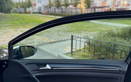 Volkswagen Golf R VII, 2016 год, 3 800 000 рублей, 25 фотография