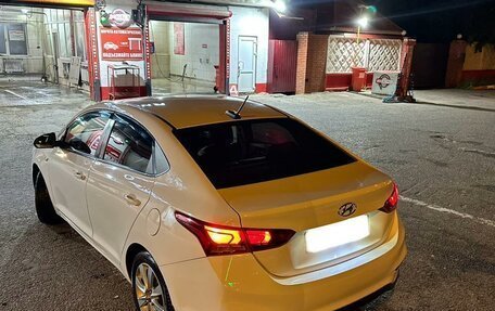 Hyundai Solaris II рестайлинг, 2017 год, 525 000 рублей, 5 фотография