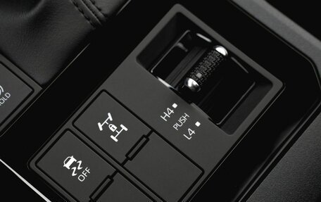 Toyota Land Cruiser Prado, 2024 год, 11 450 000 рублей, 21 фотография