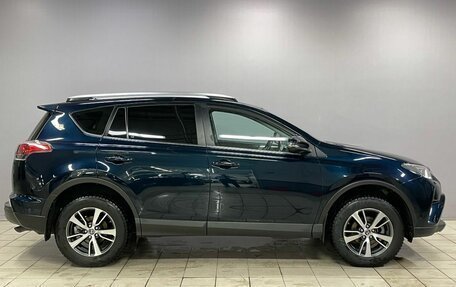 Toyota RAV4, 2018 год, 2 290 000 рублей, 8 фотография