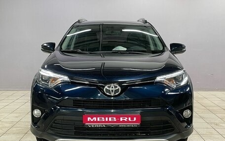 Toyota RAV4, 2018 год, 2 290 000 рублей, 2 фотография