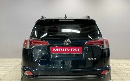 Toyota RAV4, 2018 год, 2 290 000 рублей, 6 фотография