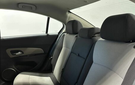 Chevrolet Cruze II, 2011 год, 899 900 рублей, 9 фотография