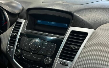 Chevrolet Cruze II, 2011 год, 899 900 рублей, 7 фотография