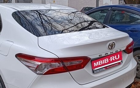 Toyota Camry, 2019 год, 2 700 000 рублей, 4 фотография