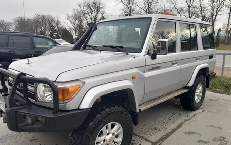 Toyota Land Cruiser 70, 2012 год, 5 900 000 рублей, 1 фотография