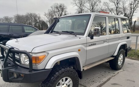 Toyota Land Cruiser 70, 2012 год, 5 900 000 рублей, 4 фотография