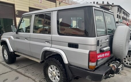 Toyota Land Cruiser 70, 2012 год, 5 900 000 рублей, 3 фотография