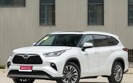 Toyota Highlander, 2025 год, 4 055 000 рублей, 1 фотография
