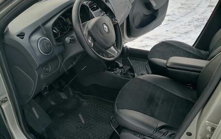 Renault Sandero II рестайлинг, 2016 год, 840 000 рублей, 8 фотография