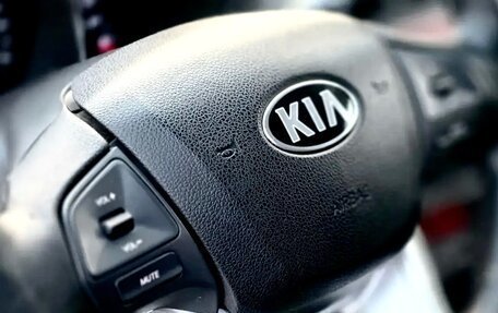 KIA Rio III рестайлинг, 2013 год, 720 000 рублей, 32 фотография