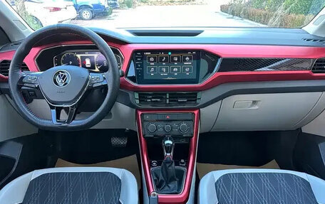 Volkswagen T-Cross I, 2022 год, 1 420 143 рублей, 11 фотография