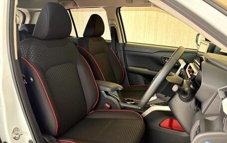 Toyota Raize I, 2022 год, 1 640 005 рублей, 8 фотография