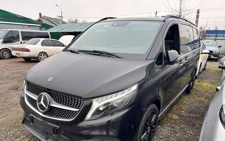 Mercedes-Benz V-Класс, 2023 год, 11 714 840 рублей, 1 фотография