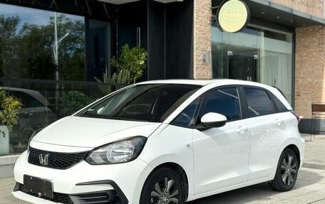 Honda Fit, 2022 год, 1 150 000 рублей, 2 фотография