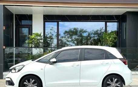 Honda Fit, 2022 год, 1 150 000 рублей, 3 фотография